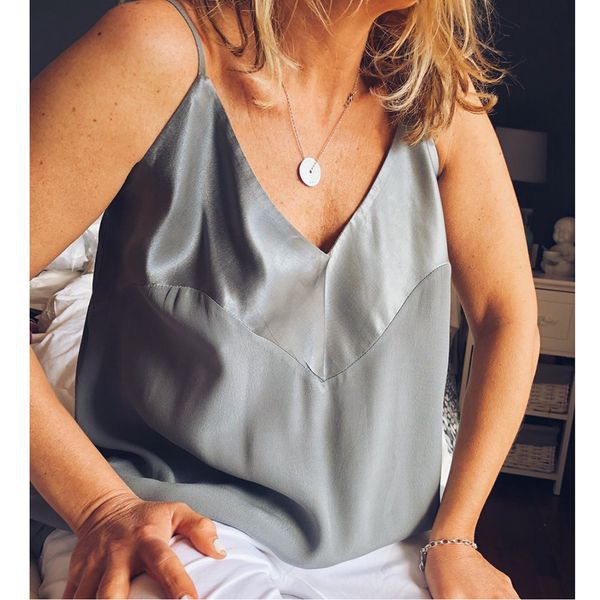 

summer casual solid color chiffon tank strap v-neck women's t-shirt sleeveless nightdress girl's retro female tee shirt, White