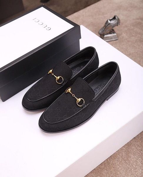 

2020 leather shoes igh quality business gentleman mens dress shoes wedding party dress luxurious designers shoe size 38-45, Black