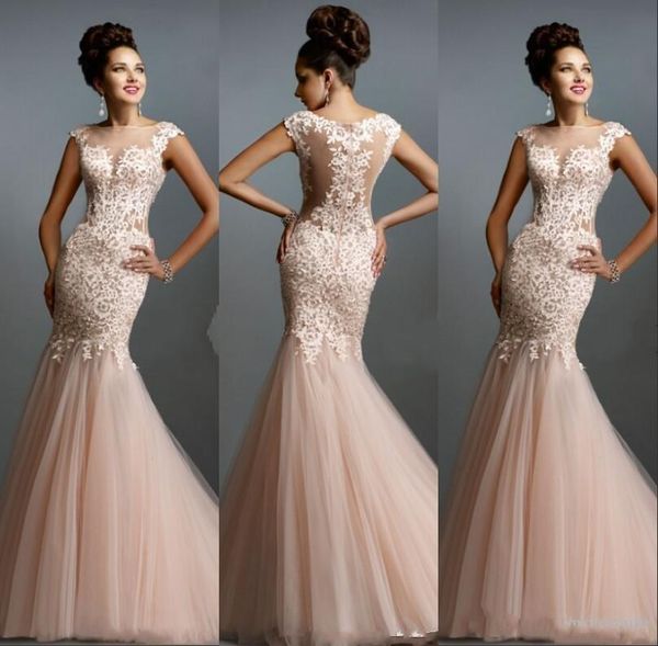 

2019 новые вечерние платья с открытыми плечами и короткими рукавами длинные кружевные русалка румяна длиной до пола, вечерние платья, Black;red