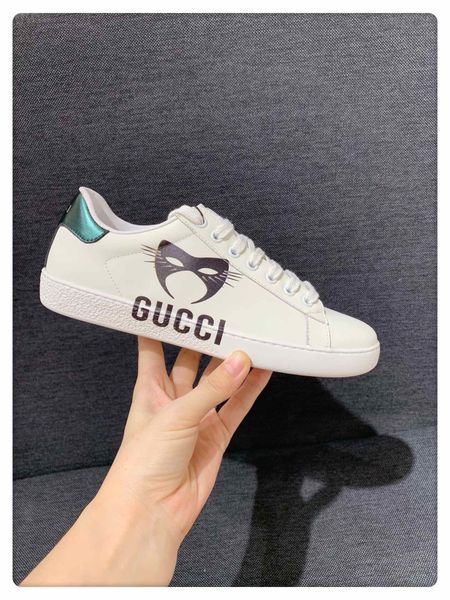 

2020 new an couple casual white shoes men casual sports ladies casual sports shoes