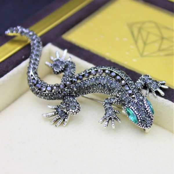 

pins lizard brooch for women's shirt cute silver gifts fashion jewelry metal cute pin set enamel rhinestone jewelry gecko wicca t190622, Gray