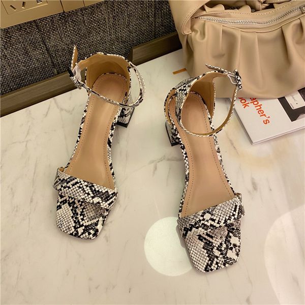 

low sandals woman leather block heels med buckle fashion womens shoes 2020 suit female beige low-heeled chunky medium luxury, Black