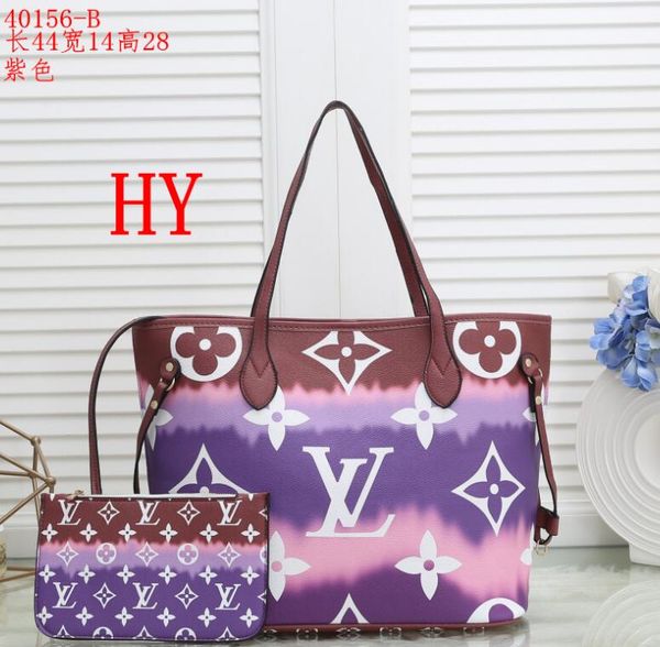 

the iconic canvas shoulder bag and messenger bag made of presbyopia handbags