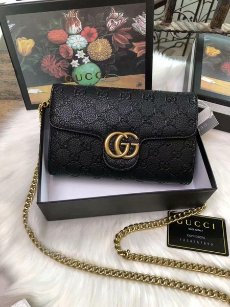 

2020 fashion new handbag sheepskin caviar metal chain gold silver handbag leather bag flip diagonal shoulder bag02