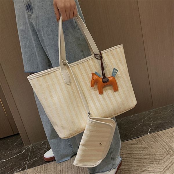 

Lady Fashion Color Contrast Braid Lading Shoulder Bag Versatile Handbag Fashion PH-CFY20060415