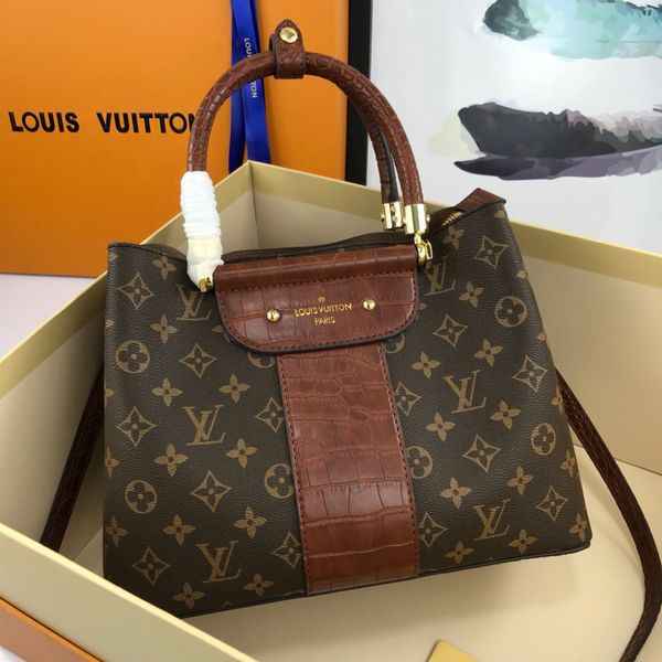 

factory wholesale 2019 new handbag cross pattern synthetic leather shell chain bag shoulder messenger bag fashionista 30*23*14cm