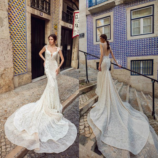 

2019 берта чешские свадебные платья sexy v шеи backless кружева аппликации свадебные платья развертки поезд boho пляж свадебное платье, White