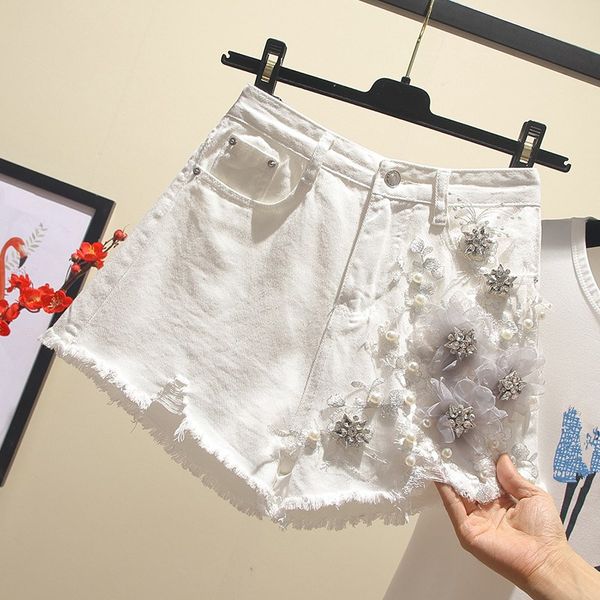 

plus size 2019 new flowers embroidery high waist shorts women denim wide leg shorts female casual summer jeans, White;black