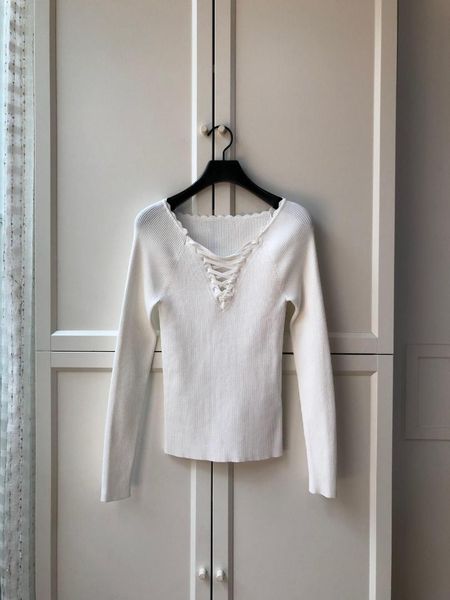 

2019 new ladies fashion long-sleeved v-neck lace 0807, White;black