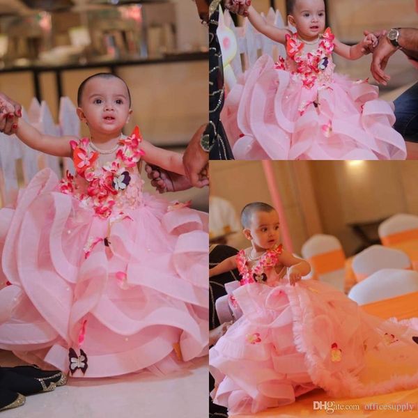 Schönes rosafarbenes Tüll-Blumenmädchenkleid für Kleinkinder, A-Linie, Schmetterling, 3D-Blumenapplikation, geschichtete Rüschen, Mädchen-Festzug-Kleider, Geburtstagsparty-Kleid