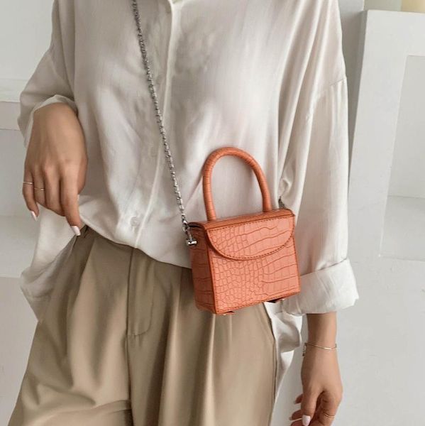 

2020 new ladies shoulder bag fashion handbag ladies messenger bag foreign crocodile pattern mini square