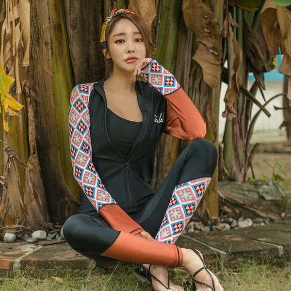 

women's four-piece diving swim split four-piece set link sunscreen suit diving suit color matching belly covering slim swimsuit, White;black