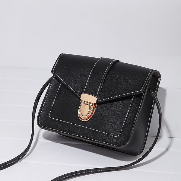 

мода женщин сумка сумки на ремне цепи закрылков малый crossbody сумки pu сумки кожа messenger