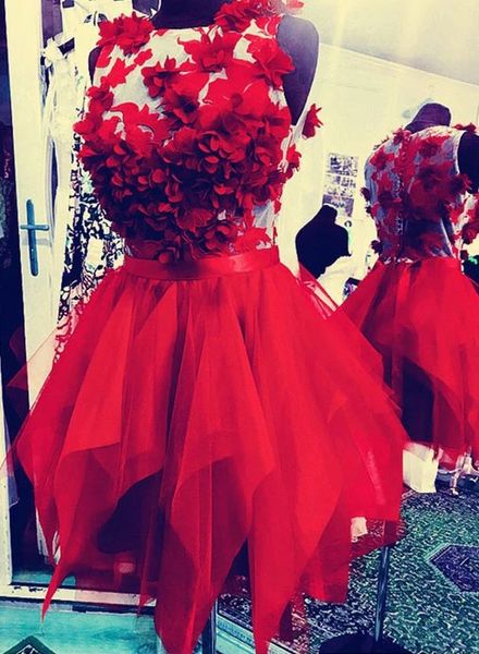 

2019 Elegant Red Tulle Short Cocktail Dresses Sleeveless Illusion robes de cocktail Party Dress Evening Gowns vestidos de fiesta de coctel