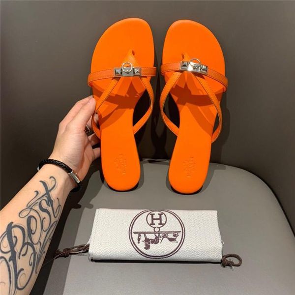 

new original luxury ladies ladies h sandals and slippers women summer fashion wear-resistant leather h slippers new travel wild flat sandals, Black;red
