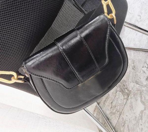 

2020 new designer luxury womens sheepskin waistbags chest bags womens brand shoulder bags 2020801d