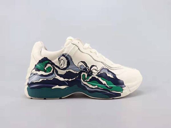 

with box rhyton ca ual hoe with wave man woman de igner neaker