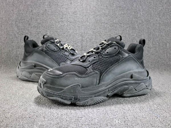 

paris 17fw triple-s sneaker bal ga distressed luxury dad shoes for men's women beige black sports tennis running shoe xams des