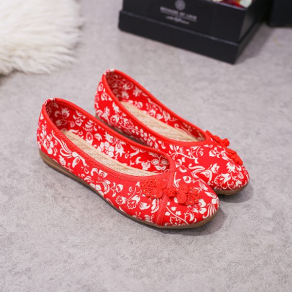 

embroidered women's causal shoes with cheongsam costume khaki color chinese style flat hanfu old beijing embroidered cloth shoes show, Black