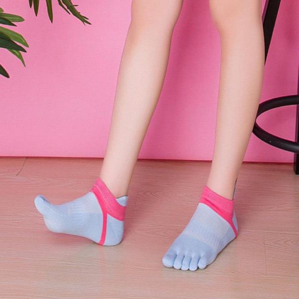 

new arrival women five toe cotton socks pure trainer finger socks breathable fashion erexcise breathable sock meias soxs, Black;white