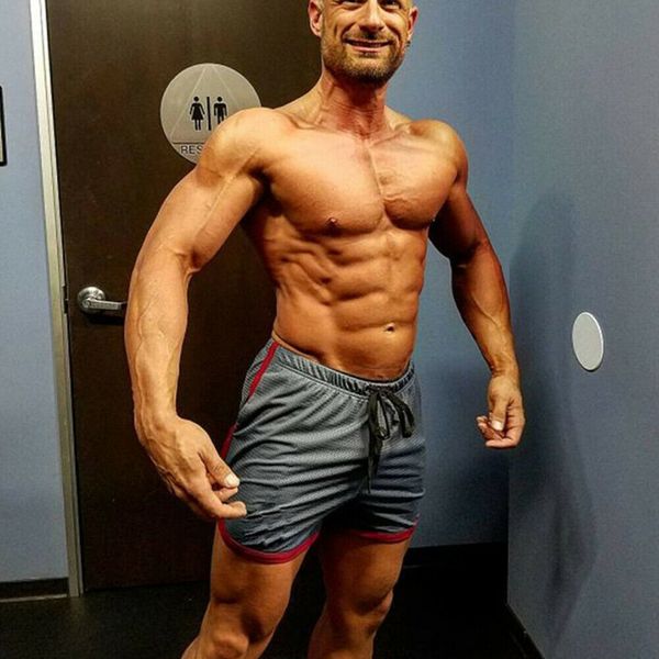 

men bodybuilding shorts fitness gym running jogging clothing athletics net solid outdoor shorts, Brown;gray