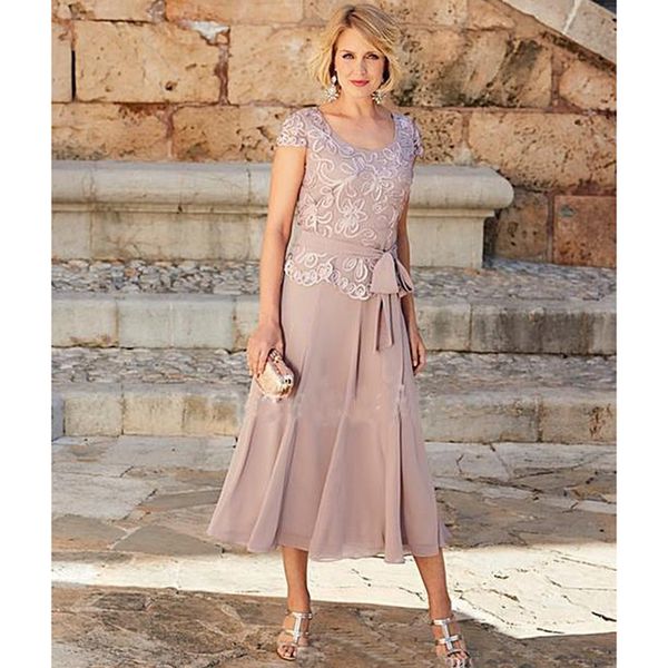 

Gorgeous Dusty Pink Mother Of The Bride Dresses Short Sleeves Jewel Tea-Length Plus Size Mother Dresses Gowns Weddings Wear