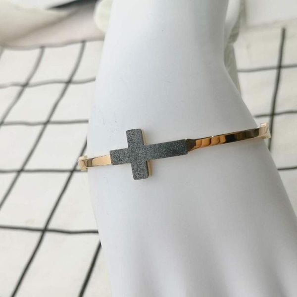 

cross european and american classic brands woman bangles steel, Black