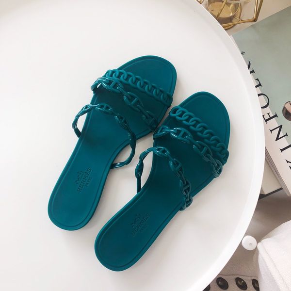 

selling fashion platform women's shoes wild vintage luxury 2020 new chain beach sandals flat women's shoes fashion slippers 06, Black