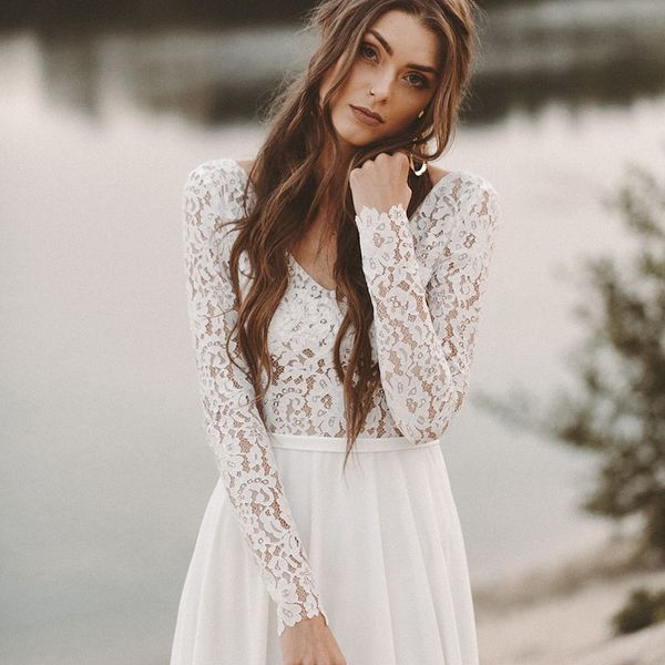 Nuovo abito da sposa da spiaggia maniche lunghe Boho scollo a V aperto sul retro Abiti da sposa 2019 abito da sposa in pizzo chiffon novias326R