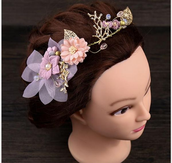 

beautiful flowers, golden leaves, hair hoops 2019 new european and american brides hair ornaments, wedding garments and gifts, Slivery;golden