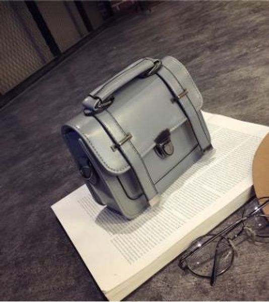 

2020 new messenger retro female bag wild tide shoulder bags arrow plug lock type small square bag raddy to ship