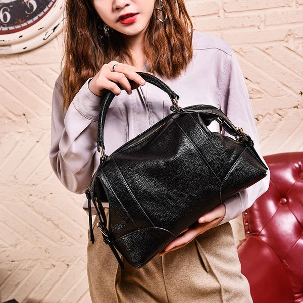 

2019 new handbag, leather bag, big bag, european and american fashion simple atmosphere, one shoulder fashion, simple