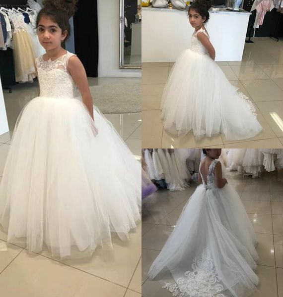 Abiti da ragazza di fiori bianchi Tulle Pizzo V Indietro Appliqued A Line Vestito da spettacolo per ragazze Collo gioiello su misura Abito formale per bambini carini Economico