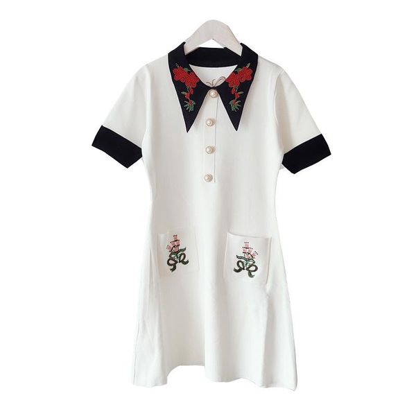 

2019 дизайнер женщина лета платья начале осени новые нагрудные вышивки цветы горячие drilling двойной карман knit женщины одежда one, Black;gray