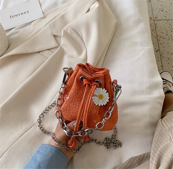 

2020 new fashion niche textured stone mini bucket bag shoulder crossbody bag ph-cfy2006012