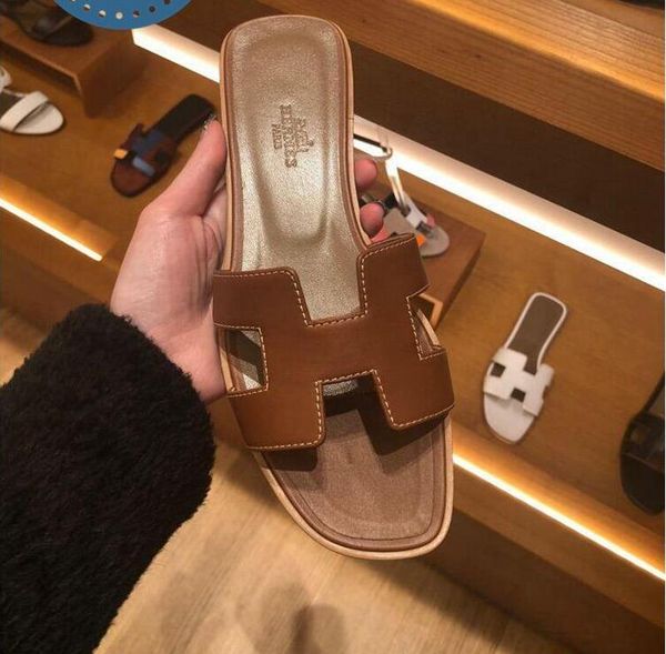 

2018 delivery french new lian fashion summer slippers women's leather thick and comfortable shoes high heel sandals 35-42, Black