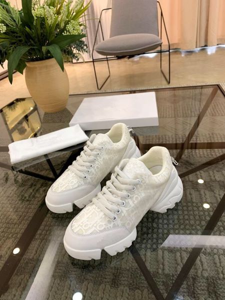 

Sapatos ocasionais xueni000