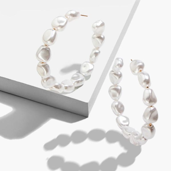 

jjfoucs 2019 fashion simulated pearl hoop earrings for women bohemian big circle round earring female elegant wedding jewelry, Golden;silver