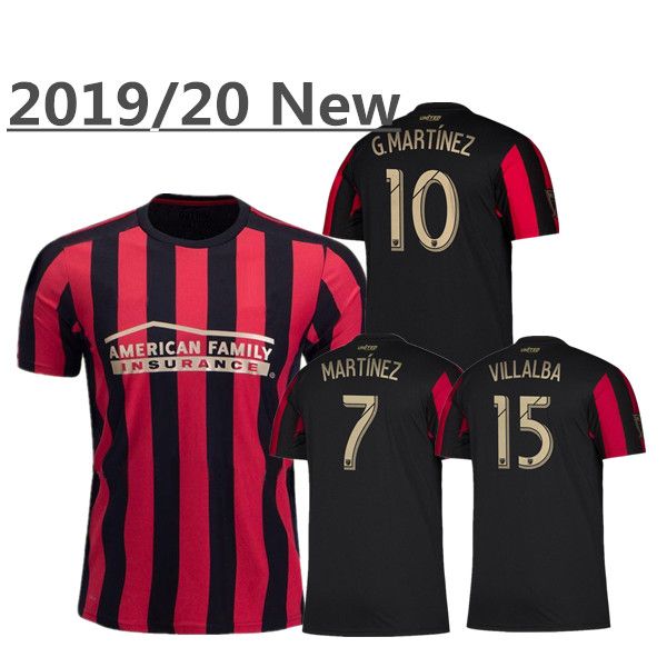 camisetas de futbol rojas y negras
