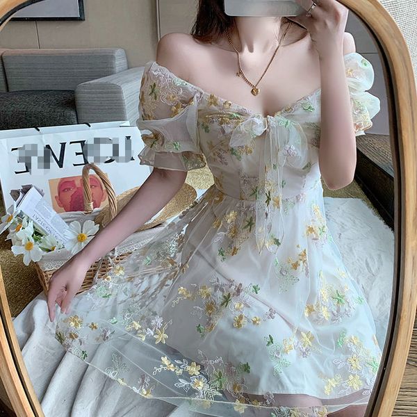 

mesh off shoulder dress 2020 women's summer holiday dress embroidery strapless bubble sleeve, Black;gray