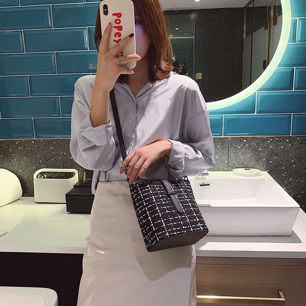 

2019 women's fashion casual big bag bucket bag shoulder color stitching crossbody bolsa feminina de ombro vintage 50