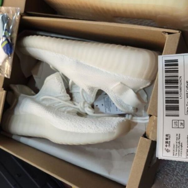 

socks 2020 woman shoes yeezreel kanye west tail light running shoes yecheil reflective earth trainers white cinder sports shoes