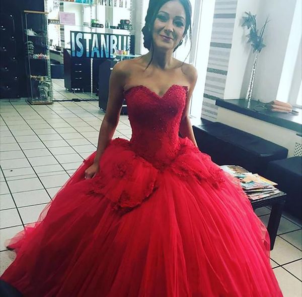 

fashionable red lace wedding dresses new style sweetheart appliques selling ball gown wedding dress vestido de noiva, White