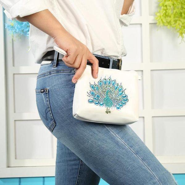 

cosmetic bags skillful manufacture diy special shaped diamond painting chain shoulder messenger bag leather clutch