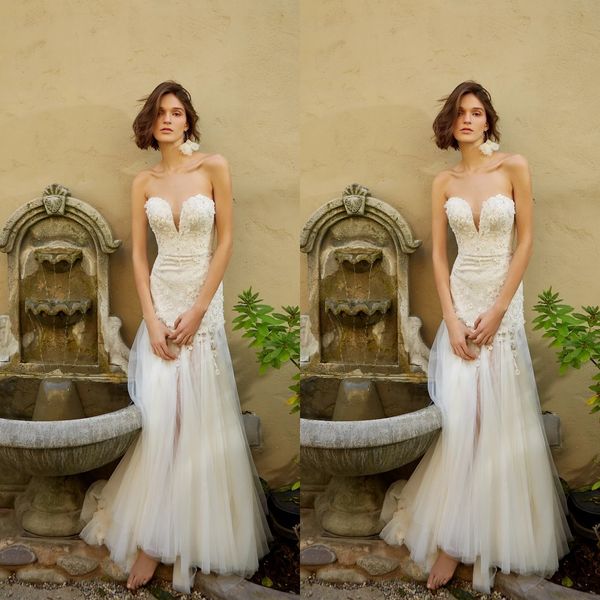 

2020 lace wedding dresses sweetheart sleeveless appliques beads bridal gowns backless sweep train a line wedding dress robe de mariee, White