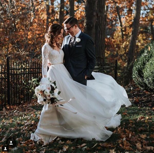 

lace chiffon country wedding dresses with short brush train long sleeves spring gargen wedding gowns flowy beach bridal dresses, White