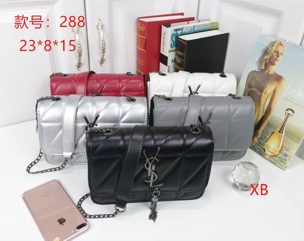 

2020 fashion color wide shoulder strap flap handbag retro tassel saddle square hand bag shoulder bag messenger crossbody zip handbag 20018