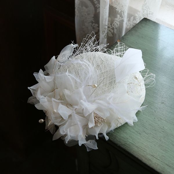 

2020 white gauze feather hat women's banquet headdress noble and elegant usually can wear temperament dress headdress, Blue;gray