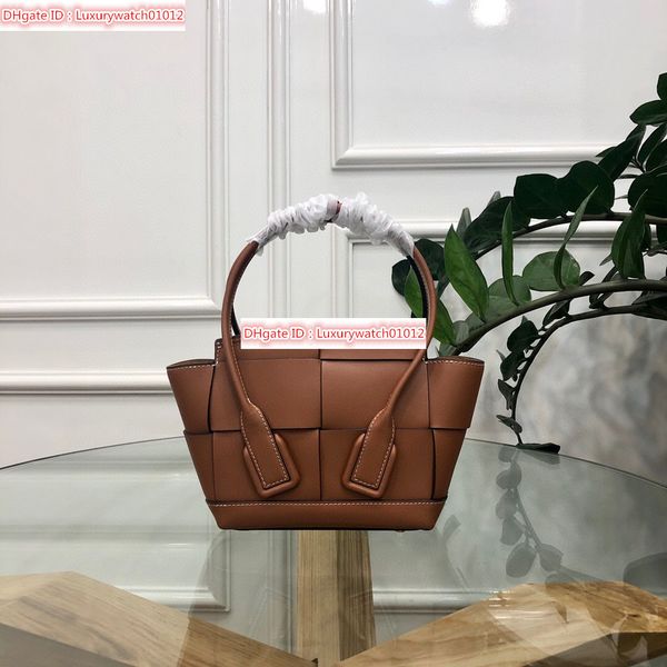 

new lady's handbag 7high-end custom quality large capacity handbag simple fashion fashion leisure style classic design presents a sense