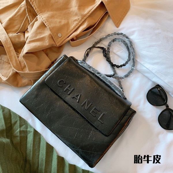 

luxurys designers brand women handbags design solid color alphabet embroidery bracelet wallet leather chain bag crossbody bags 0442